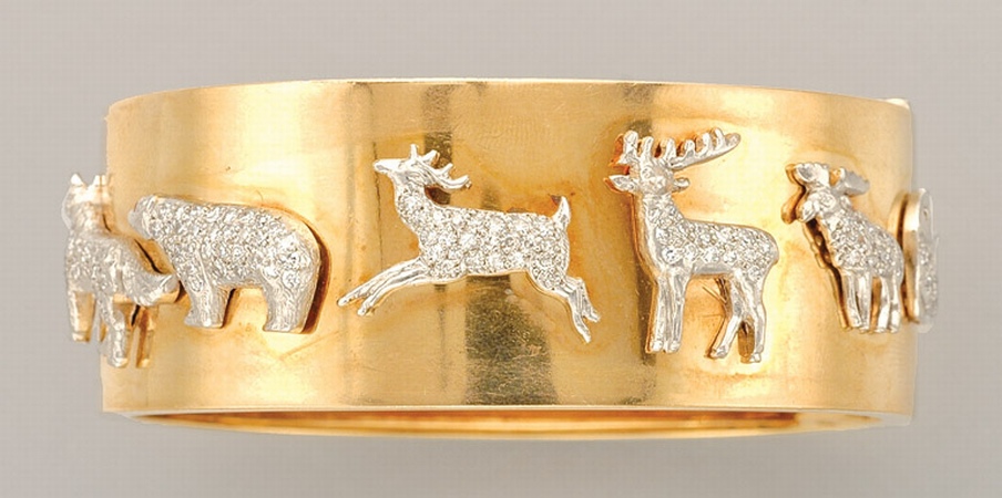 Lot image - Gold, Platinum and Diamond Bangle