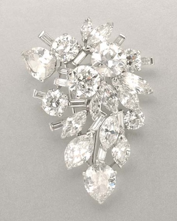 Lot image - Diamond Cluster Clip Brooch