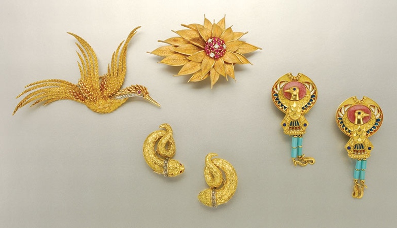 Lot image - Group of Gold Jewelry