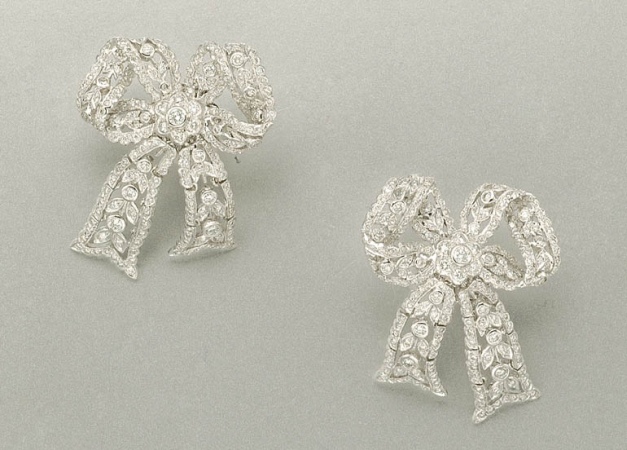 Lot image - Pair of Diamond Bow Earrings