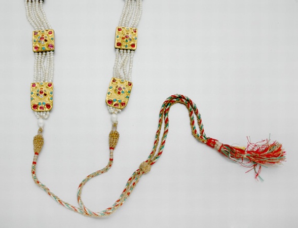Lot image - Indian Gold, Gem-Set, Enamel and Biwa Pearl Belt