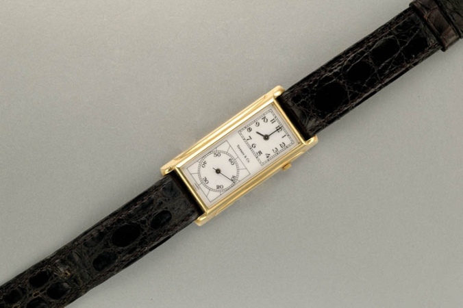 Lot image - Gold Wristwatch
