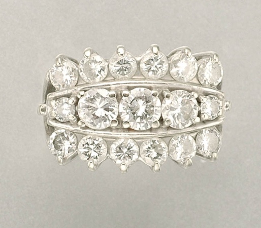 Lot image - Diamond Ring