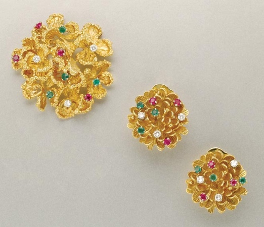Lot image - Gold, Diamond and Gem-Set Brooch and Pair of Earclips
