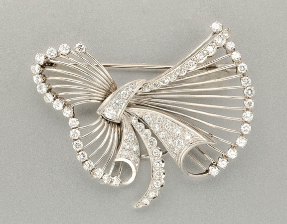 Lot image - Diamond Bow Brooch