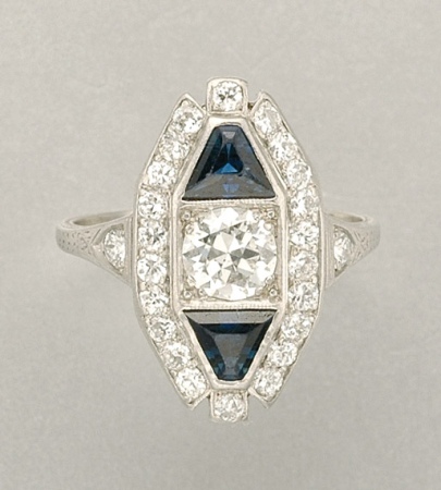 Lot image - Diamond and Sapphire Ring