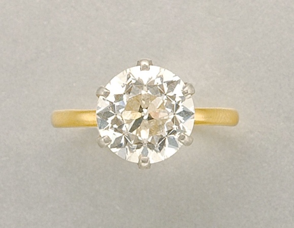 Lot image - Diamond Ring