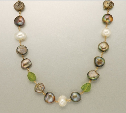 Lot image - Black and White Baroque Cultured Pearl and Tumbled Peridot Bead Chain Necklace