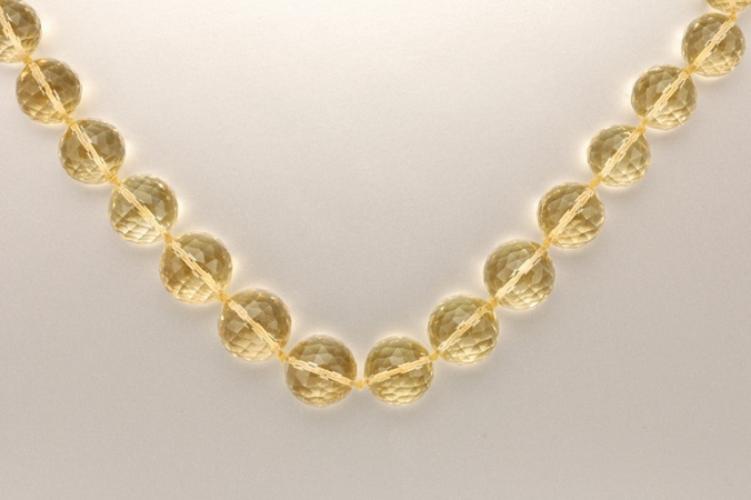 Lot image - Citrine Bead Necklace with Gold Clasp