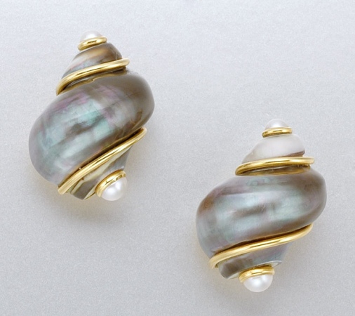 Lot image - Pair of Gold, Shell and Split Pearl Earclips