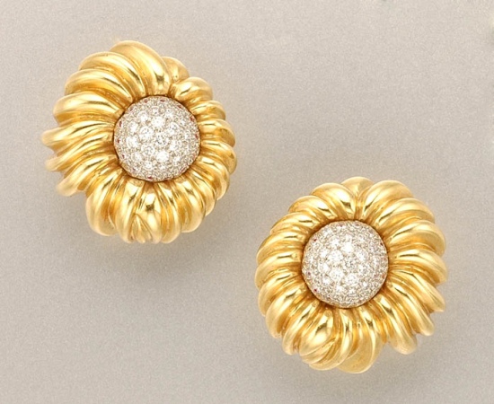 Lot image - Pair of Gold, Platinum and Diamond Earclips