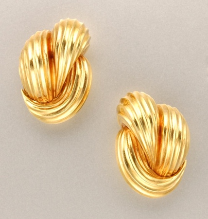 Lot image - Pair of Gold Earclips
