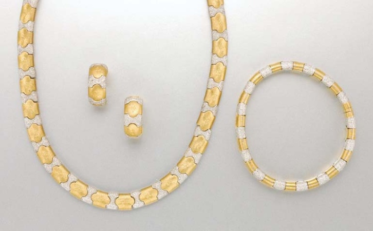 Lot image - Two-Color Gold Necklace, Bracelet and Pair of Earclips