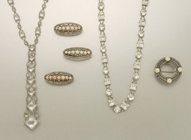 Lot image - Art Deco Costume Jewelry