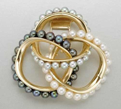 Lot image - Gold and Multicolored Cultured Pearl Clip Brooch