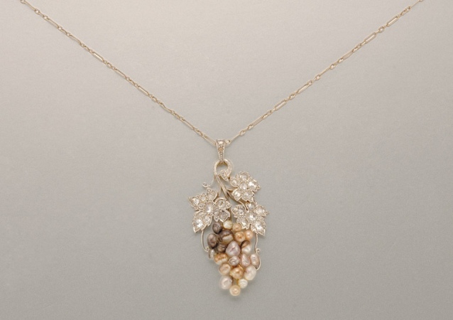 Lot image - Multicolored Pearl and Diamond Pendant with Chain