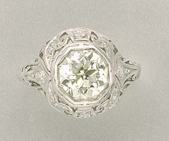 Lot image - Diamond Ring