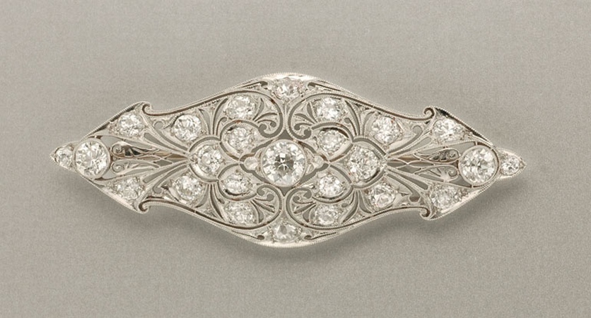 Lot image - Diamond Brooch