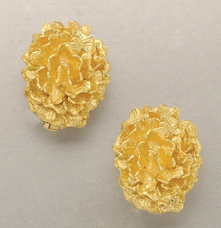 Lot image - Pair of Gold Earclips