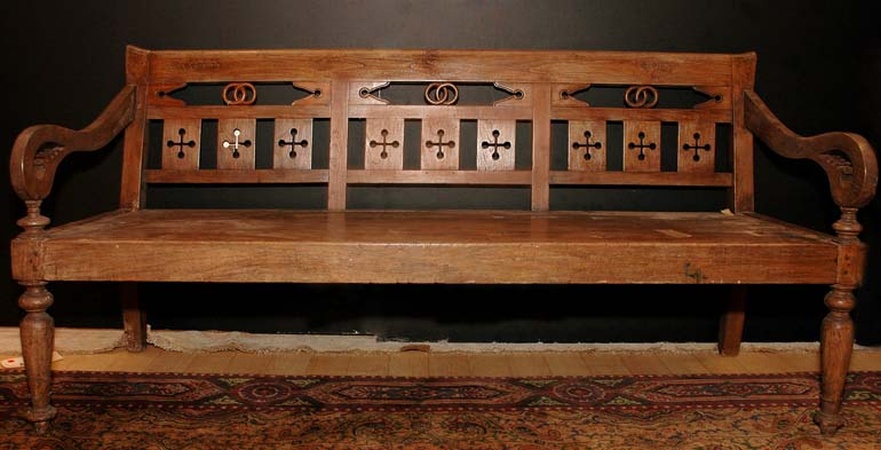 Lot image - Provincial Style Fruitwood Settle