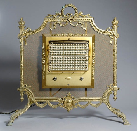 Lot image - Rococo Style Brass Fire Screen