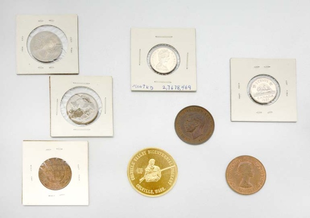 Lot image - Group of Assorted Coins