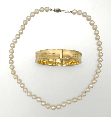 Lot image - Cultured Pearl Necklace and Gold Bangle
