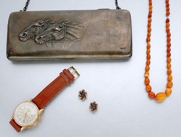 Lot image - Group of Assorted Jewelry