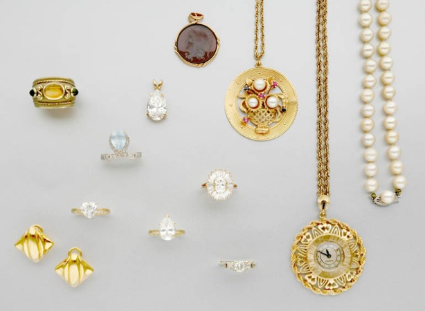 Lot image - Group of Assorted Gold and Metal Jewelry