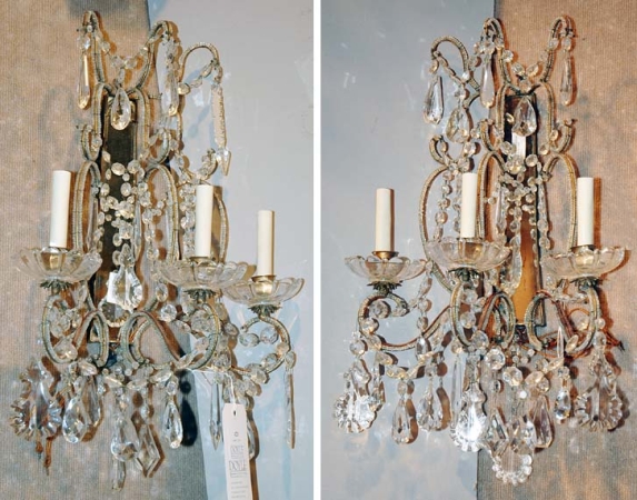 Lot image - Pair of Louis XV Style Gilt-Metal and Glass Mirrored-Back Sconces