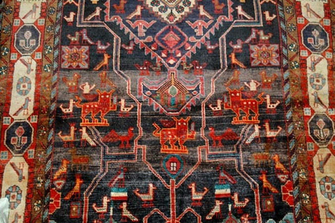 Lot image - Northwest Persian Rug