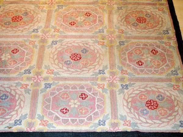 Lot image - Hooked Carpet