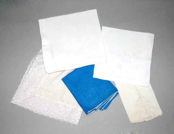 Lot image - Miscellaneous Group of Linens