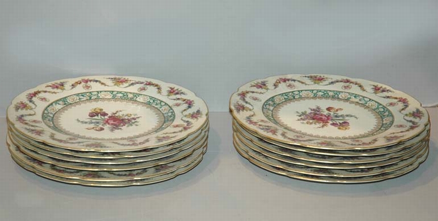 Lot image - Set of Twelve Bavarian Pottery Service Plates