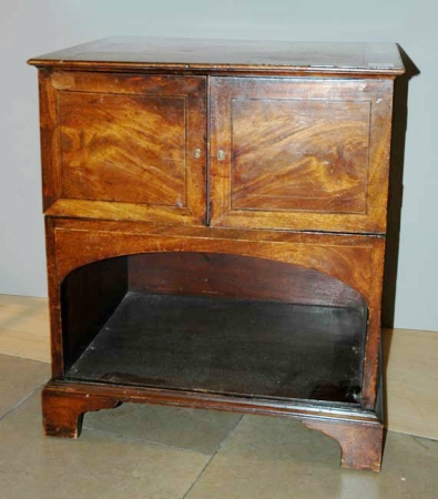 Lot image - Georgian Style Mahogany Side Cabinet