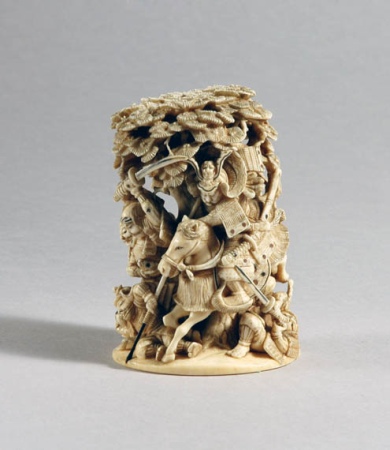 Lot image - Japanese Ivory Okimono of a Battle