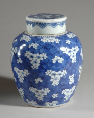 Lot image - Chinese Blue and White Glazed Porcelain Covered Jar