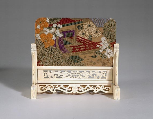 Lot image - Chinese Ivory Stand