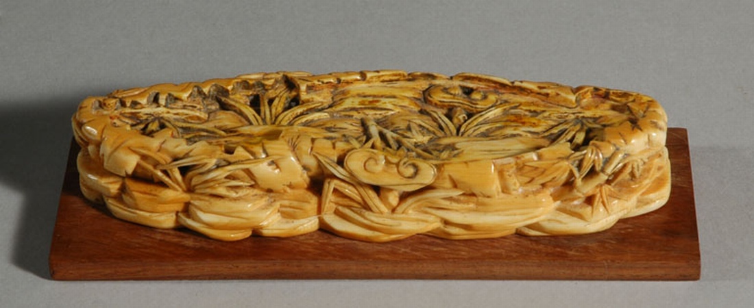 Lot image - Chinese Ivory Stand