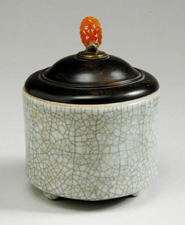 Lot image - Chinese Celadon Glazed Porcelain Censer