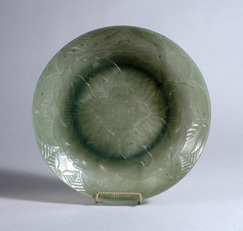 Lot image - Chinese Jade Shallow Bowl