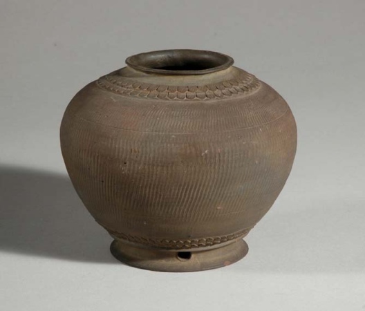 Lot image - Chinese Proto Porcelain Jarlet