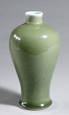 Lot image - Chinese Green Glazed Porcelain Vase