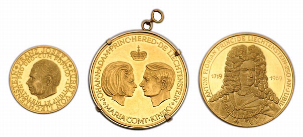 Lot image - Liechtenstein: Three Medallic Gold Pieces