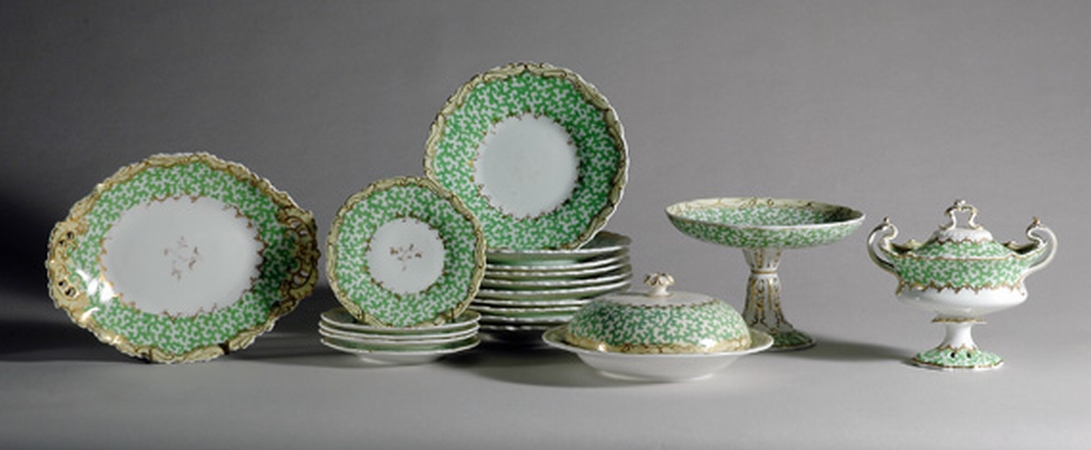 Lot image - English Porcelain Dessert Service