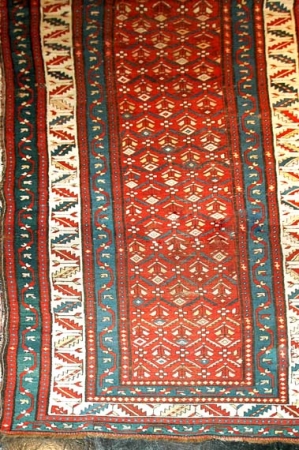 Lot image - Guenje Rug