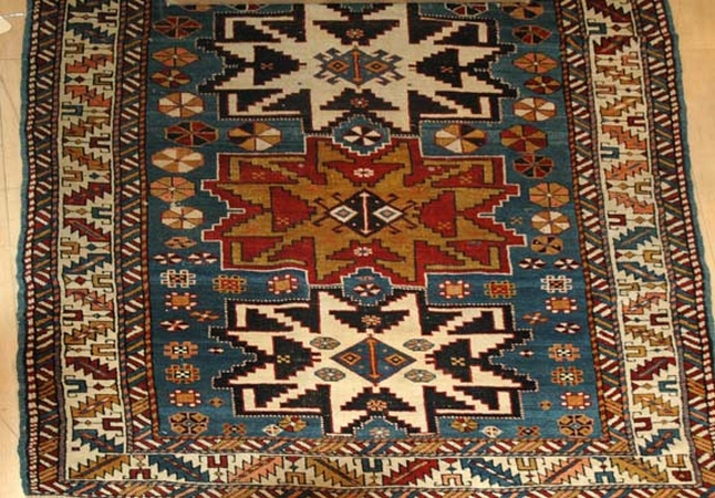 Lot image - Lesghi Rug