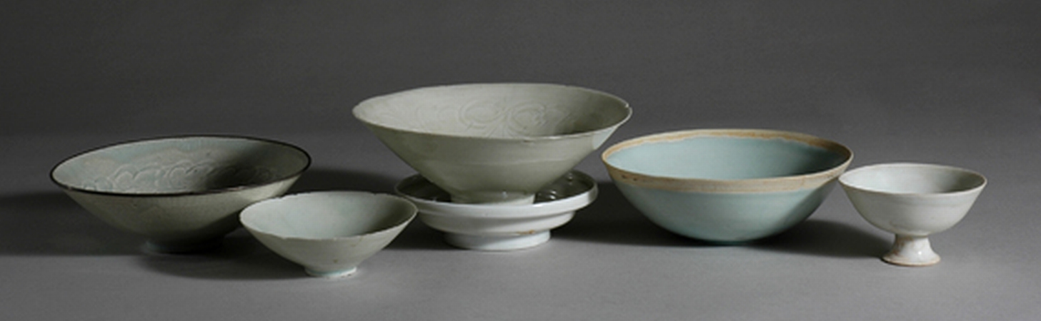 Lot image - Four Yingqing Celadon Glazed Bowls