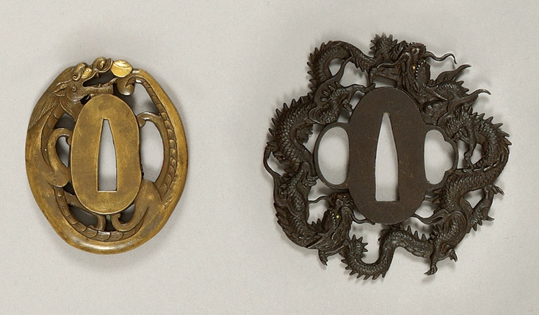 Lot image - Japanese Sentoku Bronze Tsuba