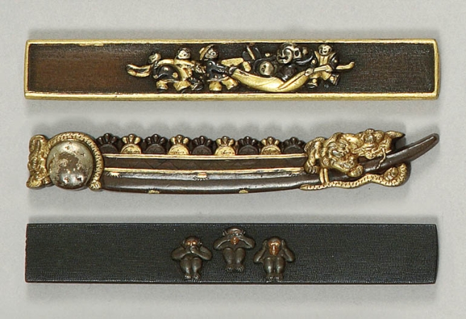 Lot image - Three Japanese Kozuka